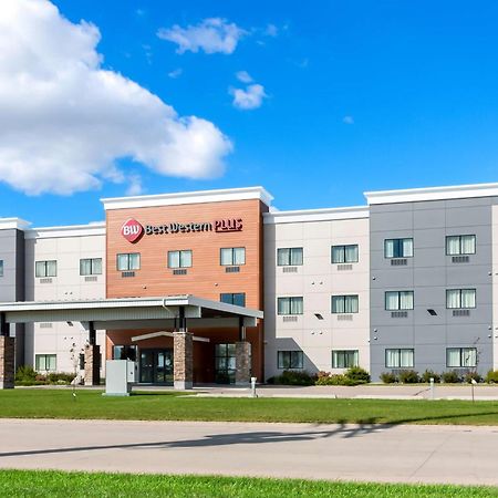 Best Western Plus Morden Екстериор снимка