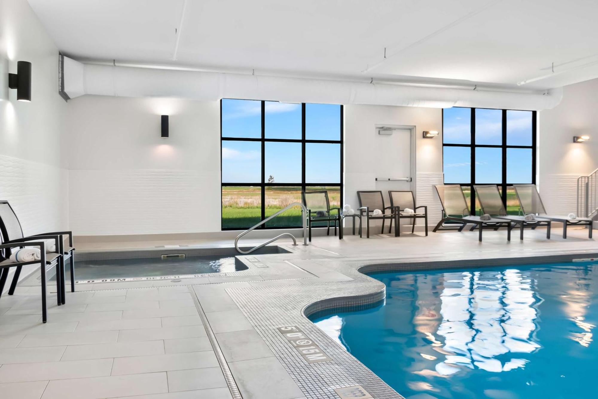 Best Western Plus Morden Екстериор снимка