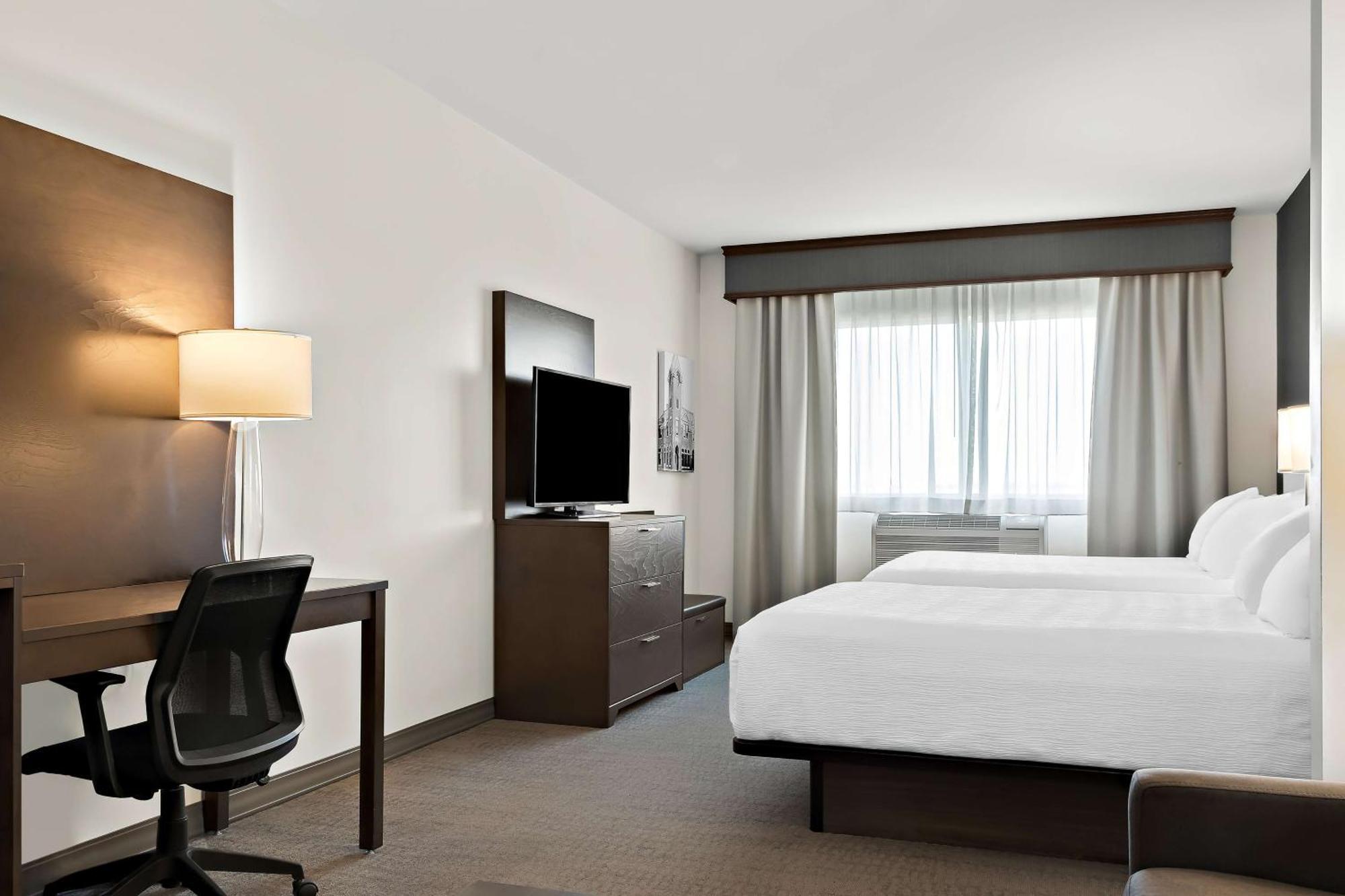 Best Western Plus Morden Екстериор снимка