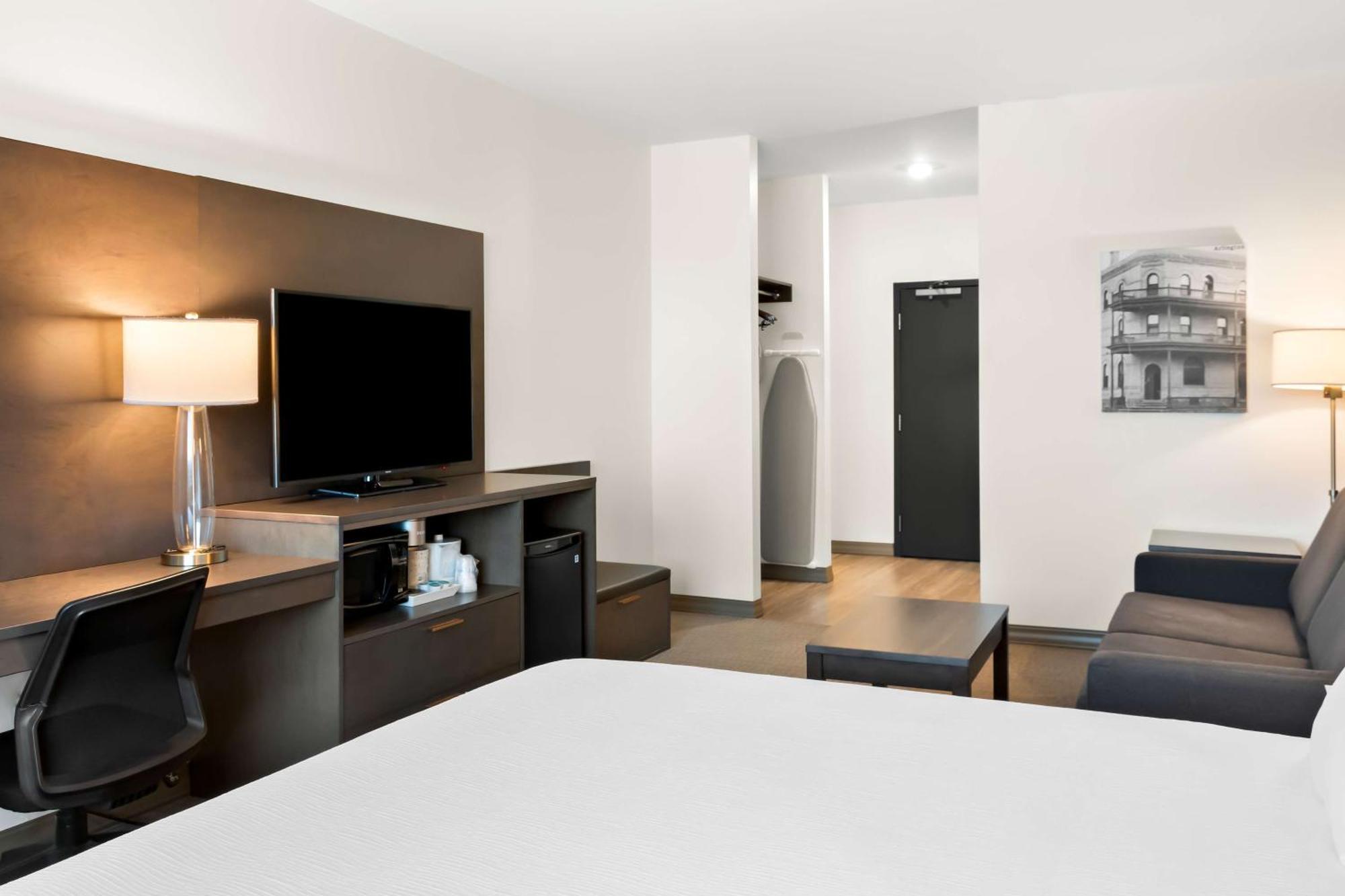 Best Western Plus Morden Екстериор снимка